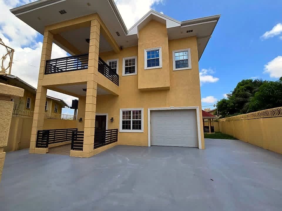 To Rent | Elegant Executive 3-Bedroom Home.