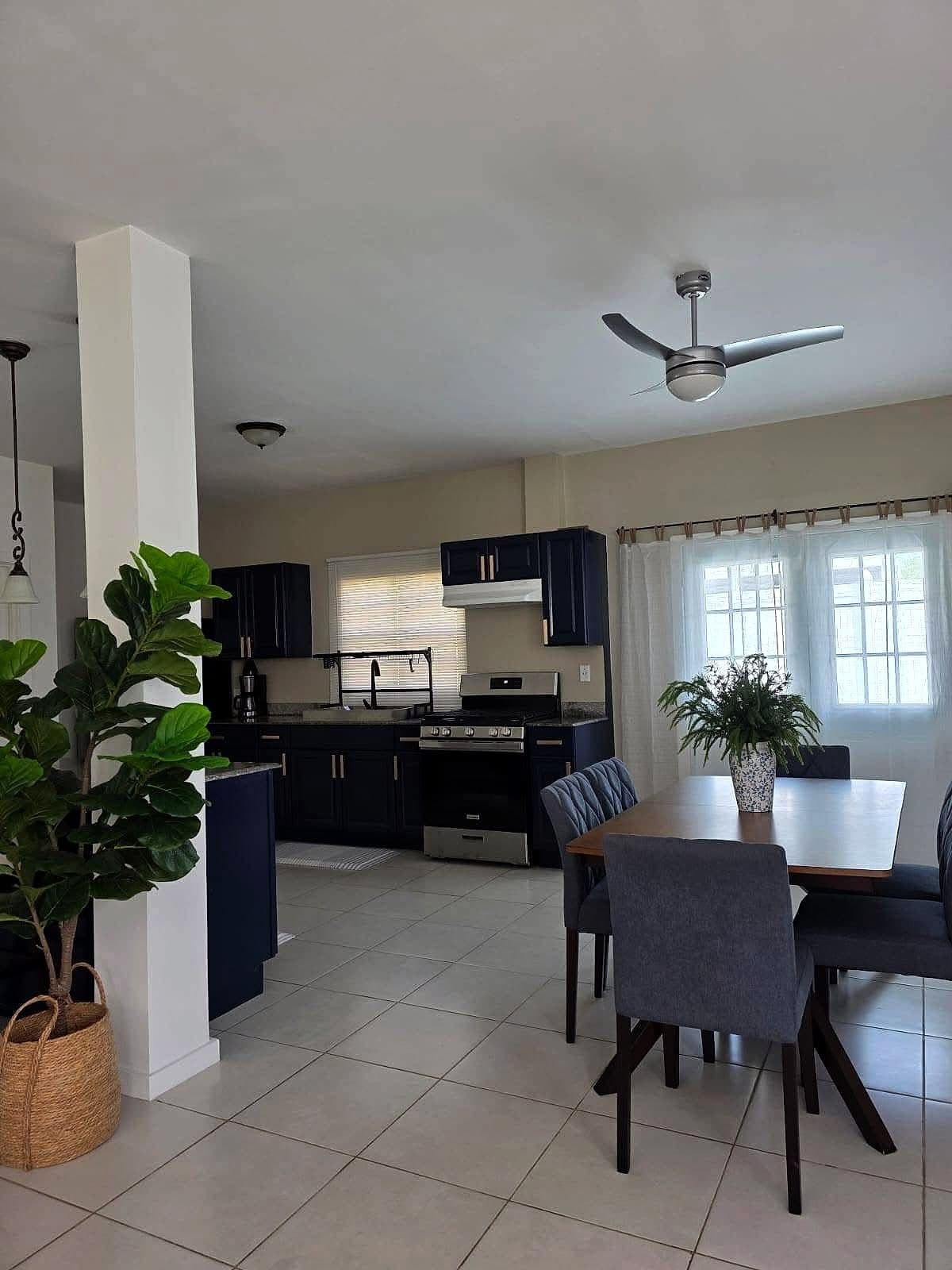 Modern Bohemian Luxury Rental| Windsor Estate