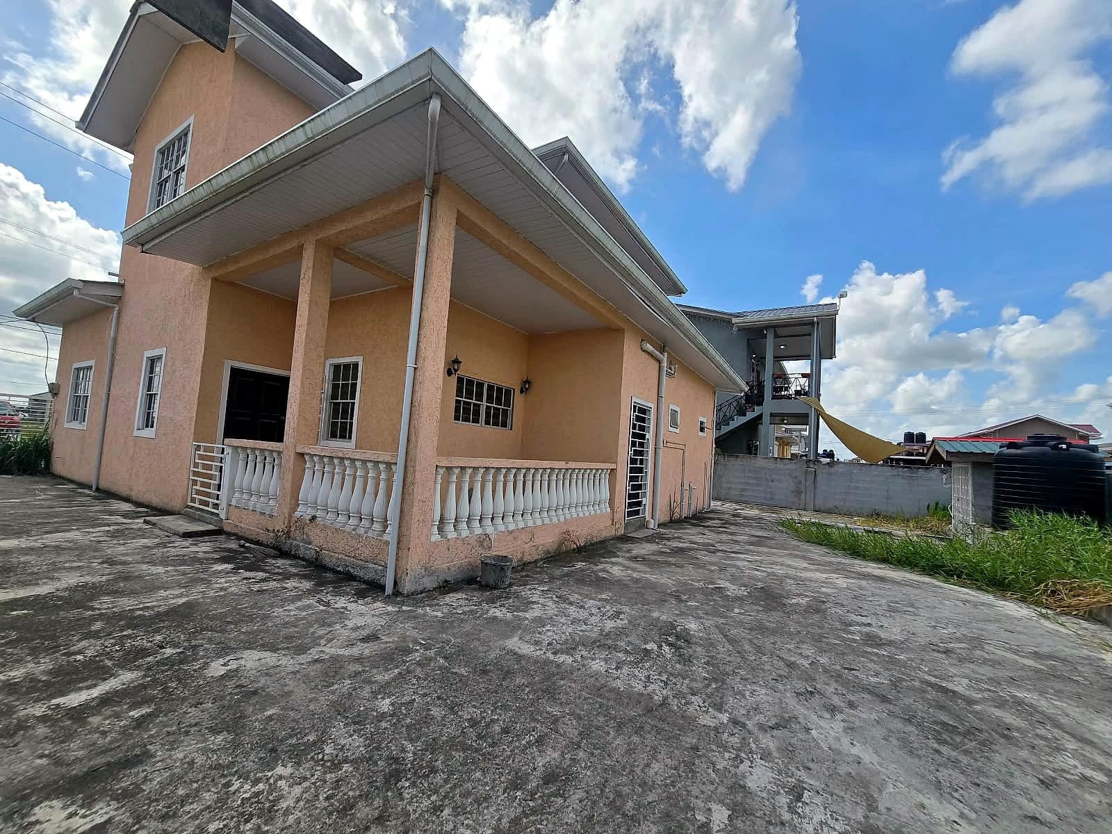 To Rent: Two-Story Family Home in Herstelling